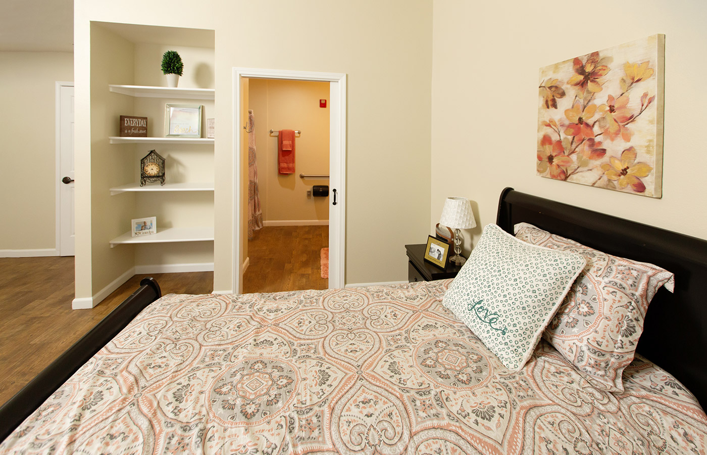 Photos & Floor Plans Senior Living in Whittier, CA